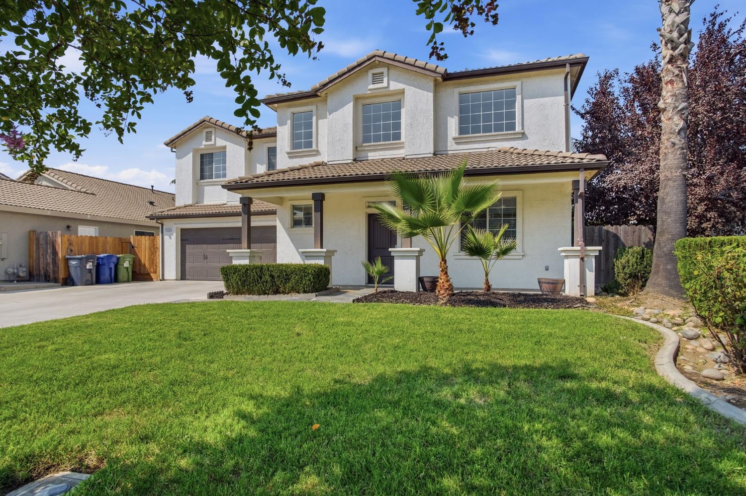 1123 Woodland Dr, Turlock, CA 95382