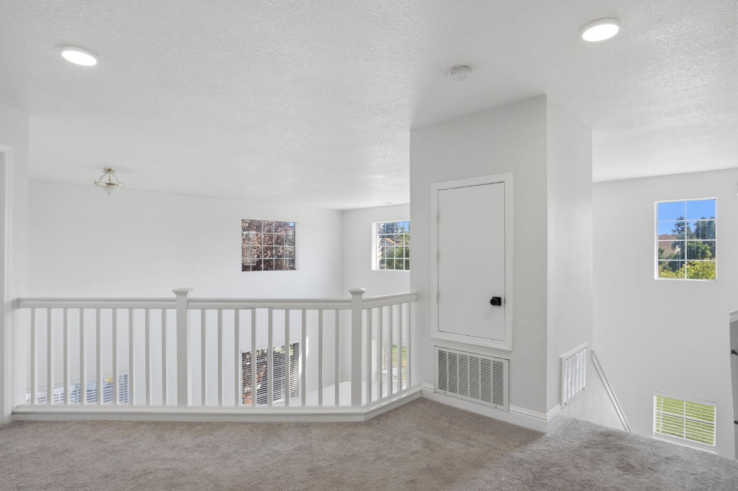 1123 Woodland Dr, Turlock, CA 95382
