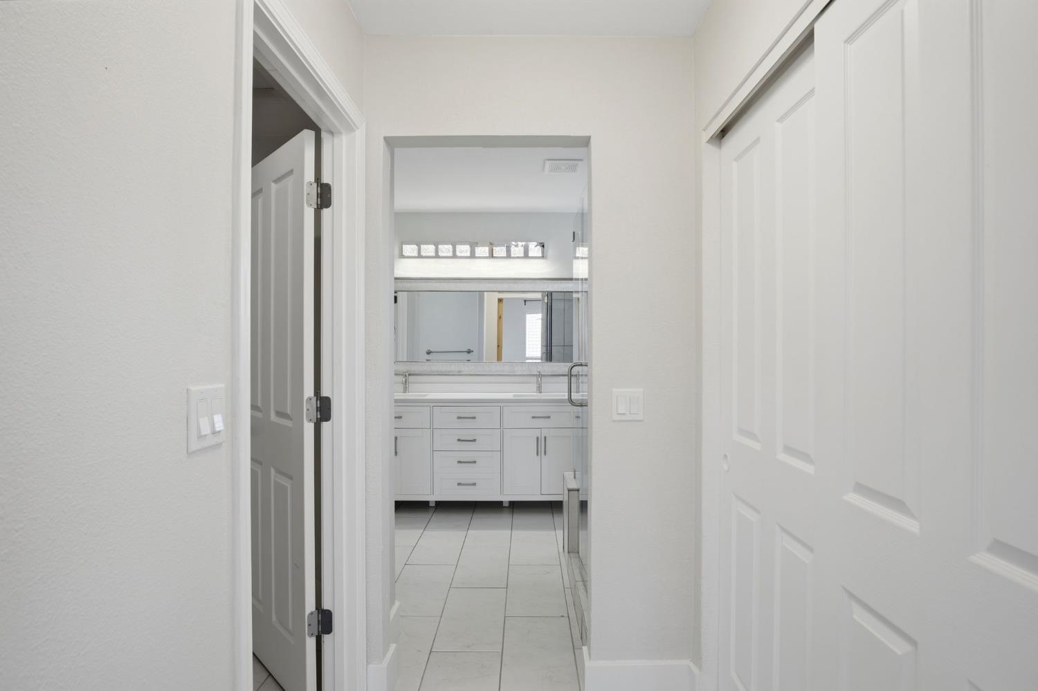 1123 Woodland Dr, Turlock, CA 95382
