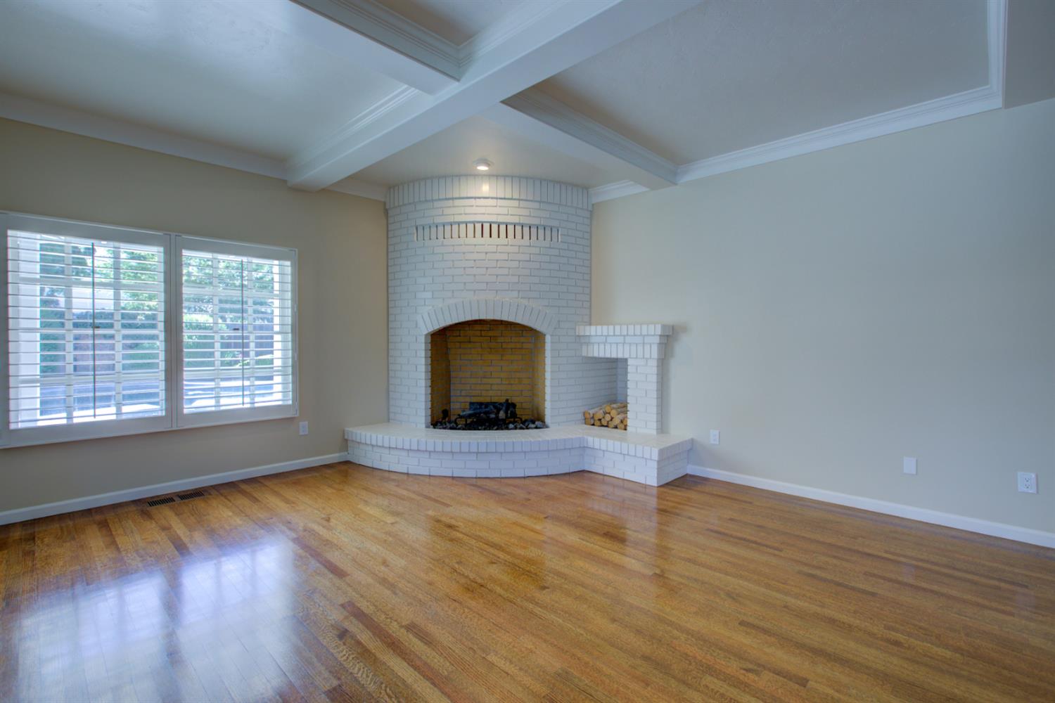 2500 Barola Ln, Modesto, CA 95356