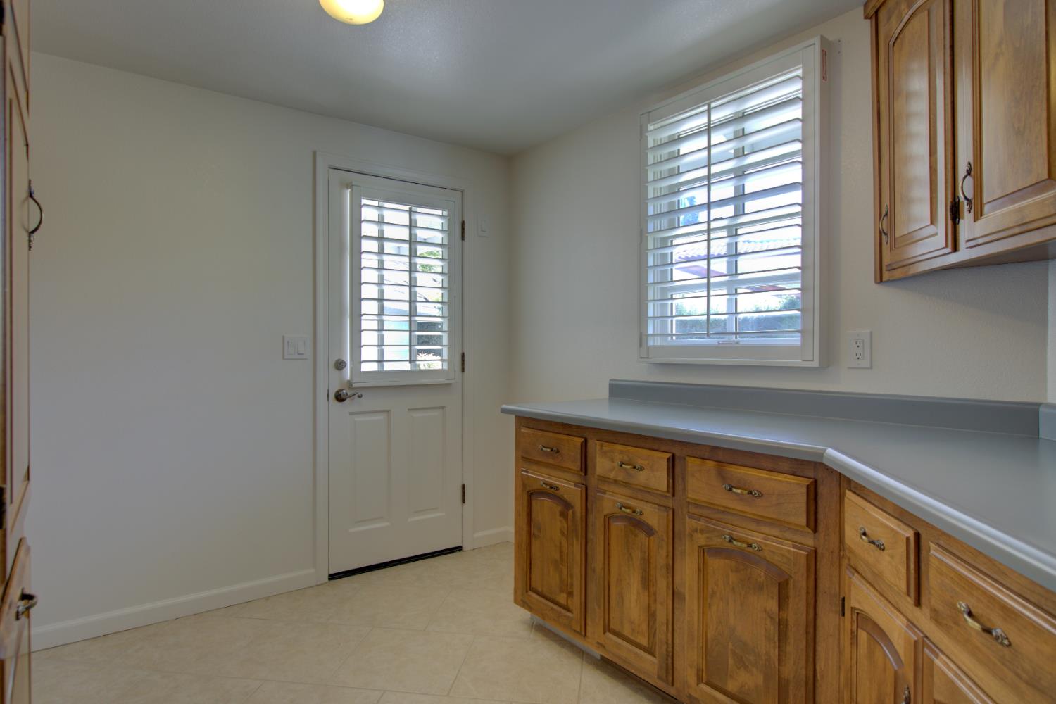 2500 Barola Ln, Modesto, CA 95356
