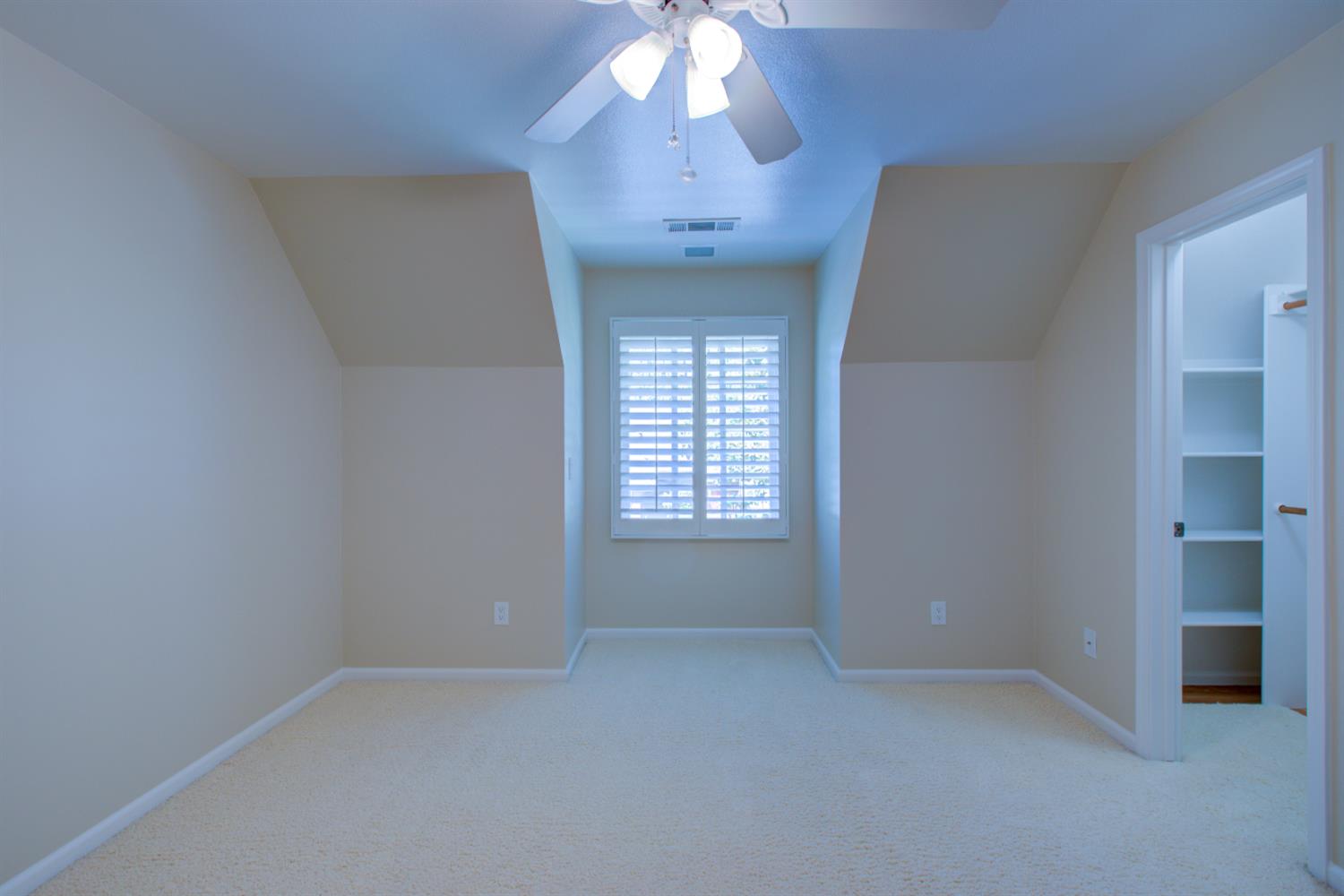 2500 Barola Ln, Modesto, CA 95356