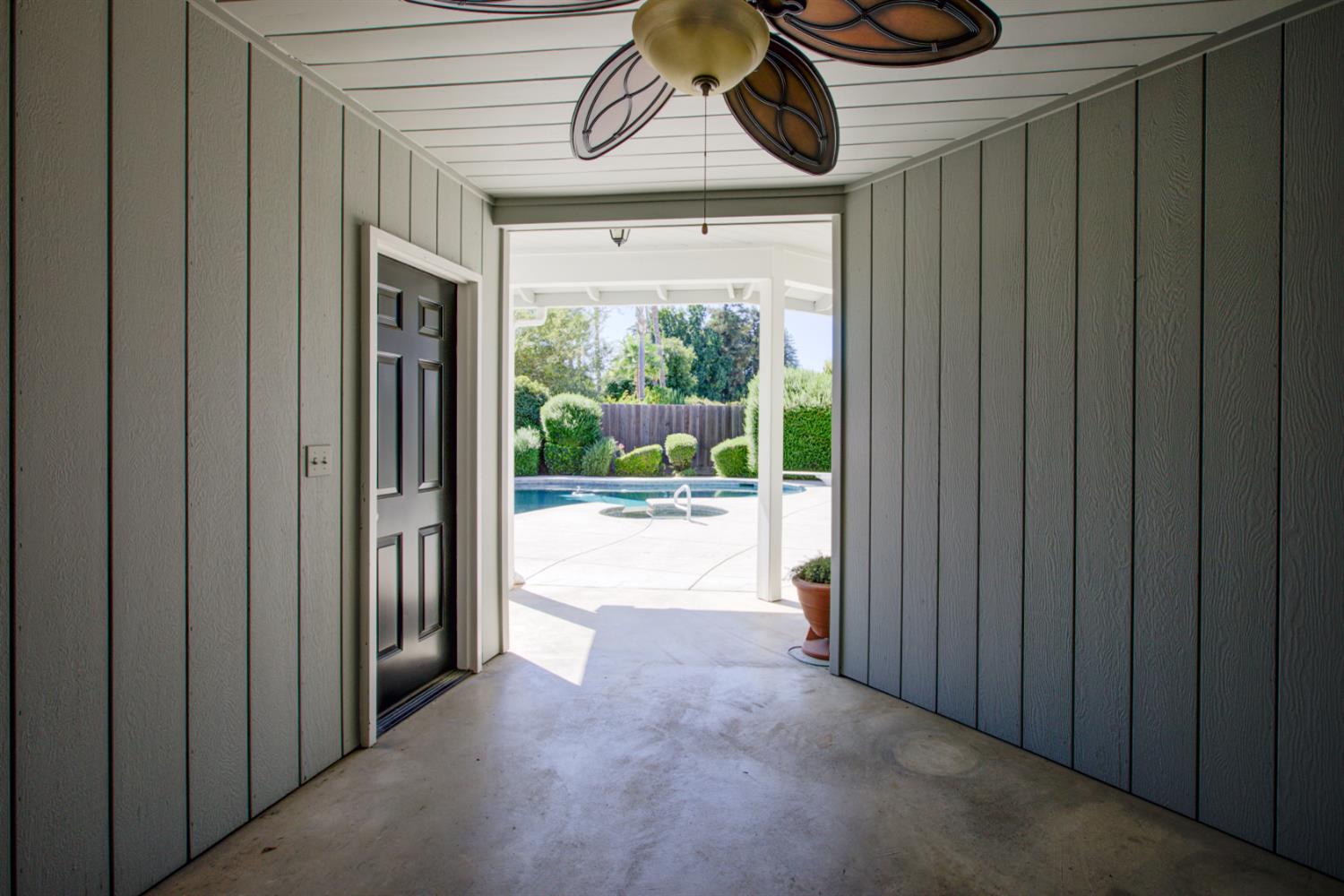 2500 Barola Ln, Modesto, CA 95356