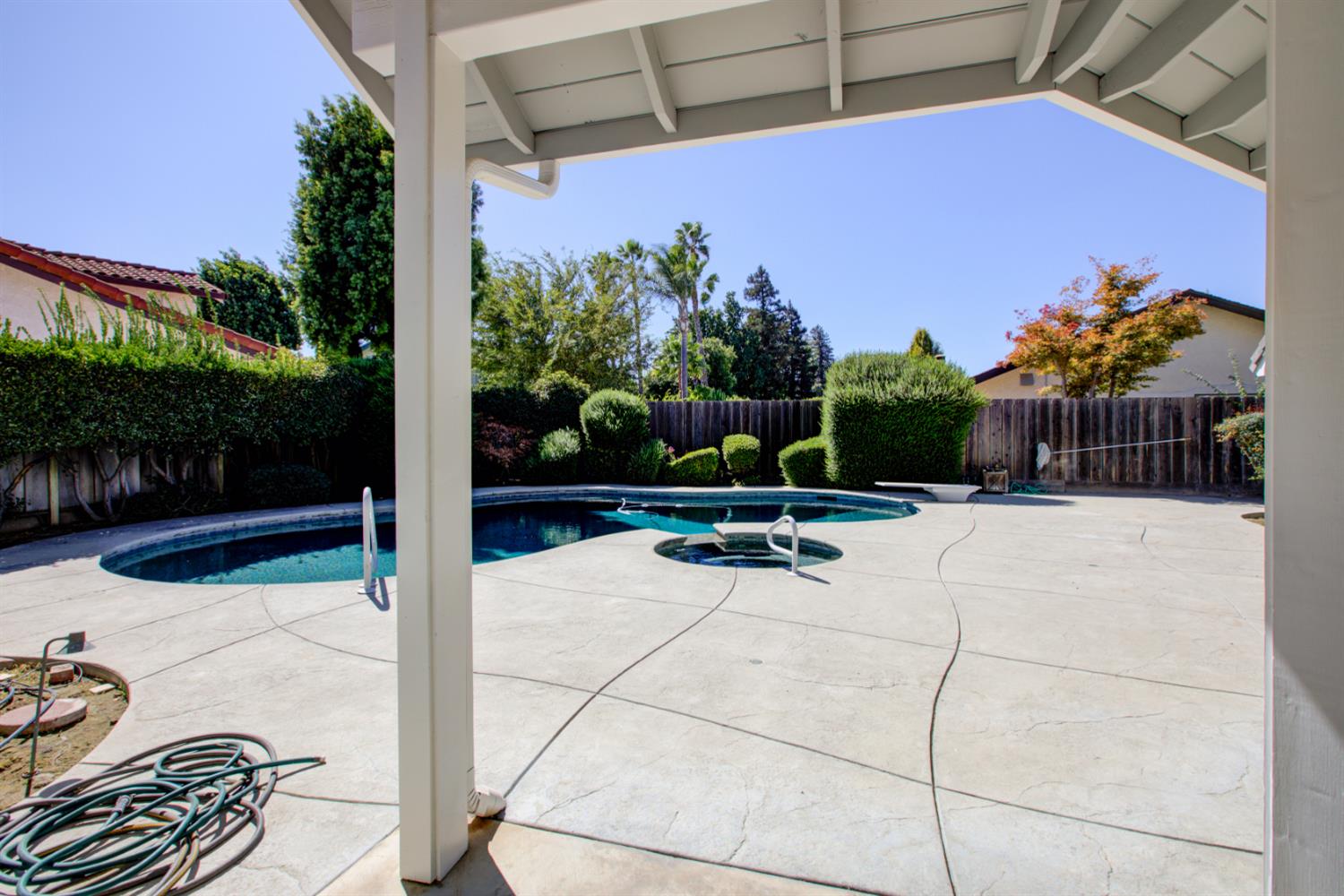 2500 Barola Ln, Modesto, CA 95356