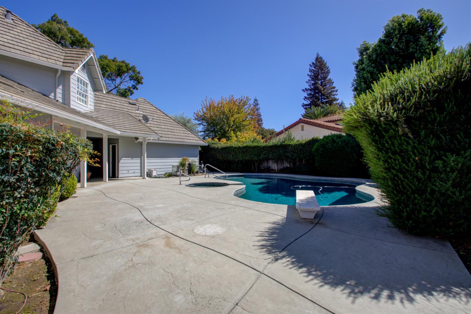 2500 Barola Ln, Modesto, CA 95356