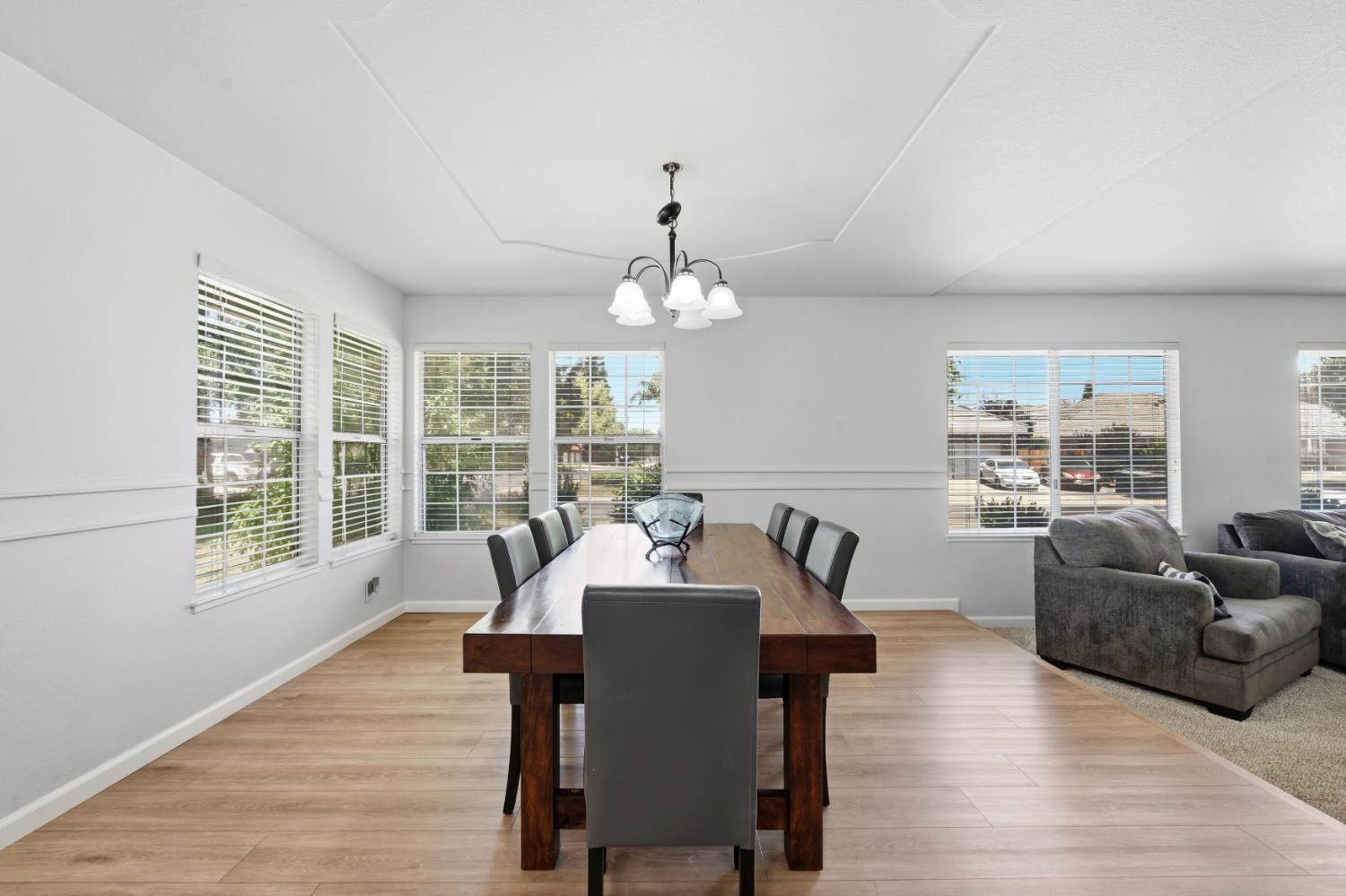 2412 Chianti Cir, Modesto, CA 95356