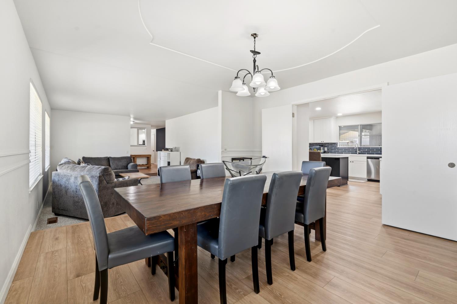 2412 Chianti Cir, Modesto, CA 95356