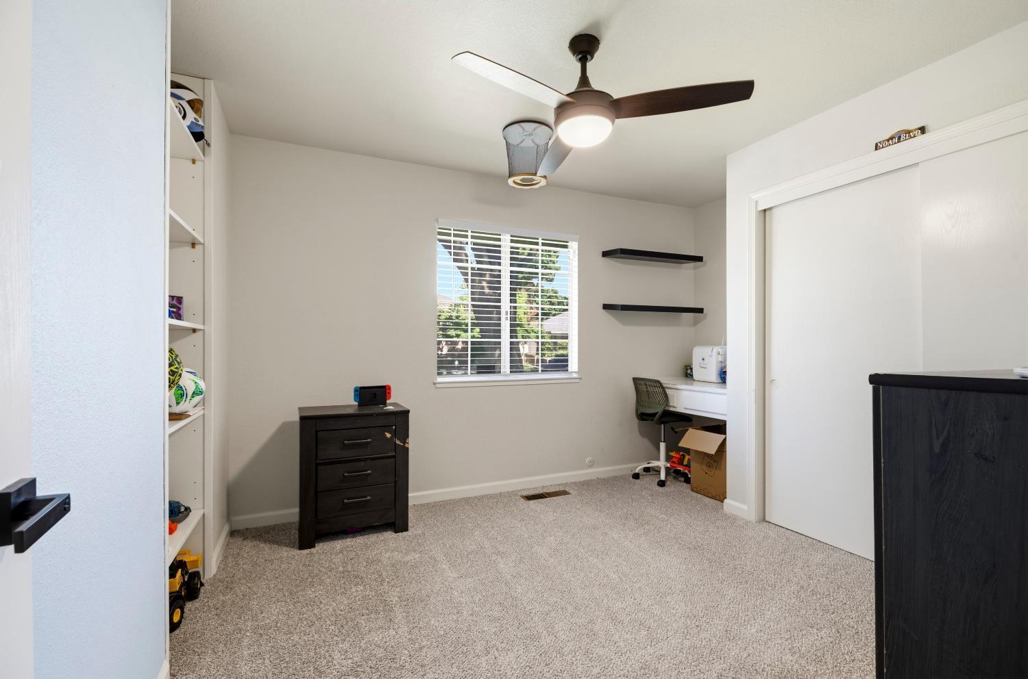 2412 Chianti Cir, Modesto, CA 95356