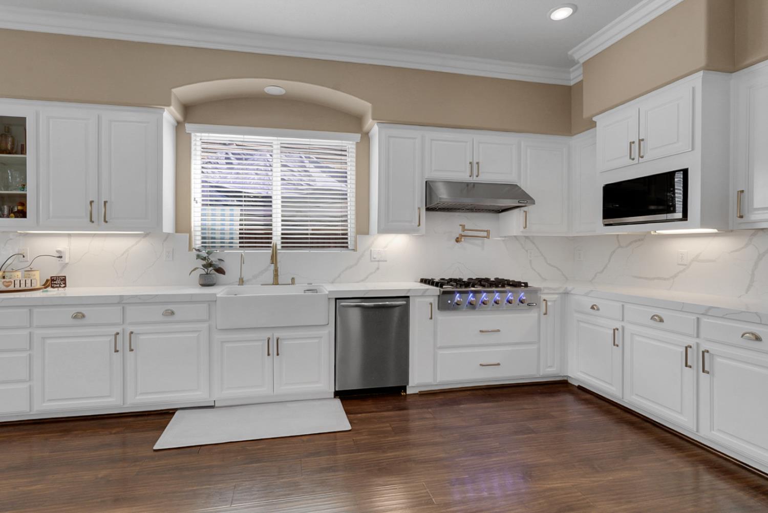 677 Stetson Dr, Oakdale, CA 95361