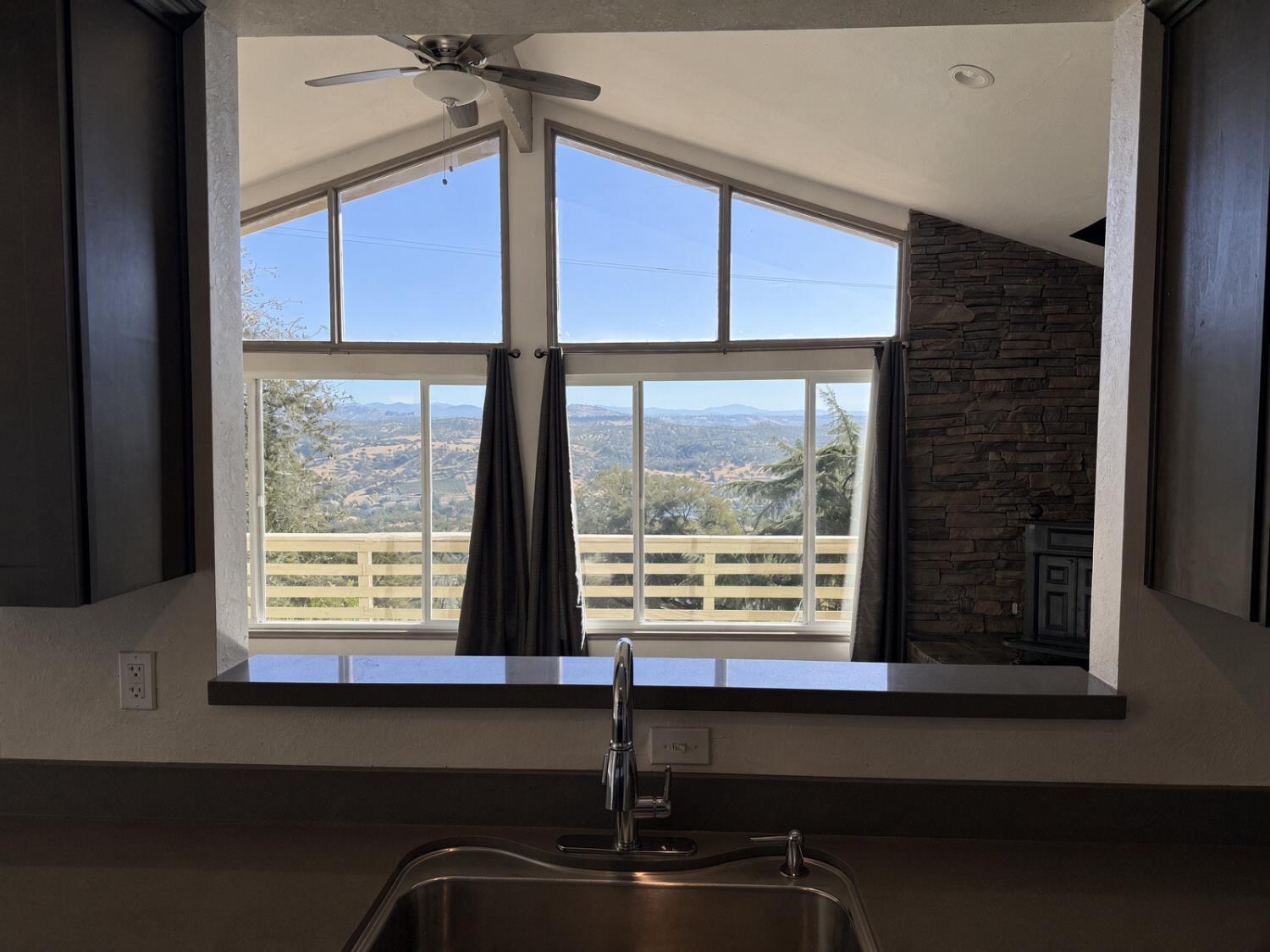 3589 Signal Hill Trl, Copperopolis, CA 95228