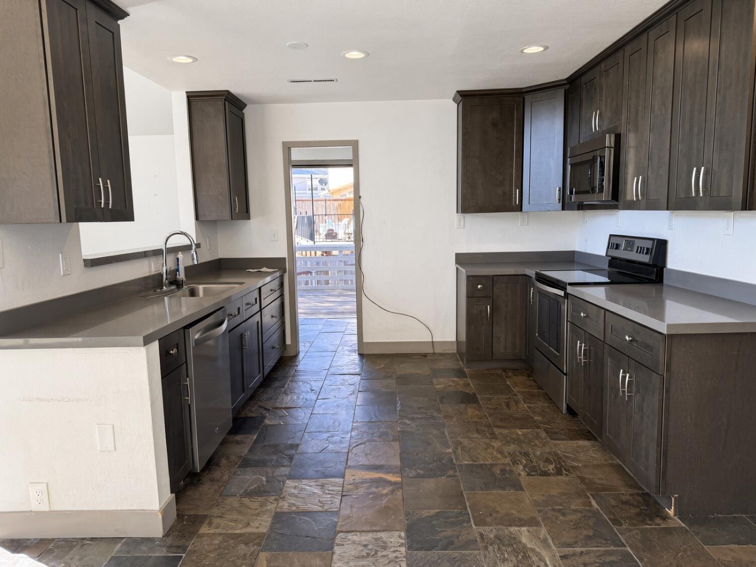 3589 Signal Hill Trl, Copperopolis, CA 95228