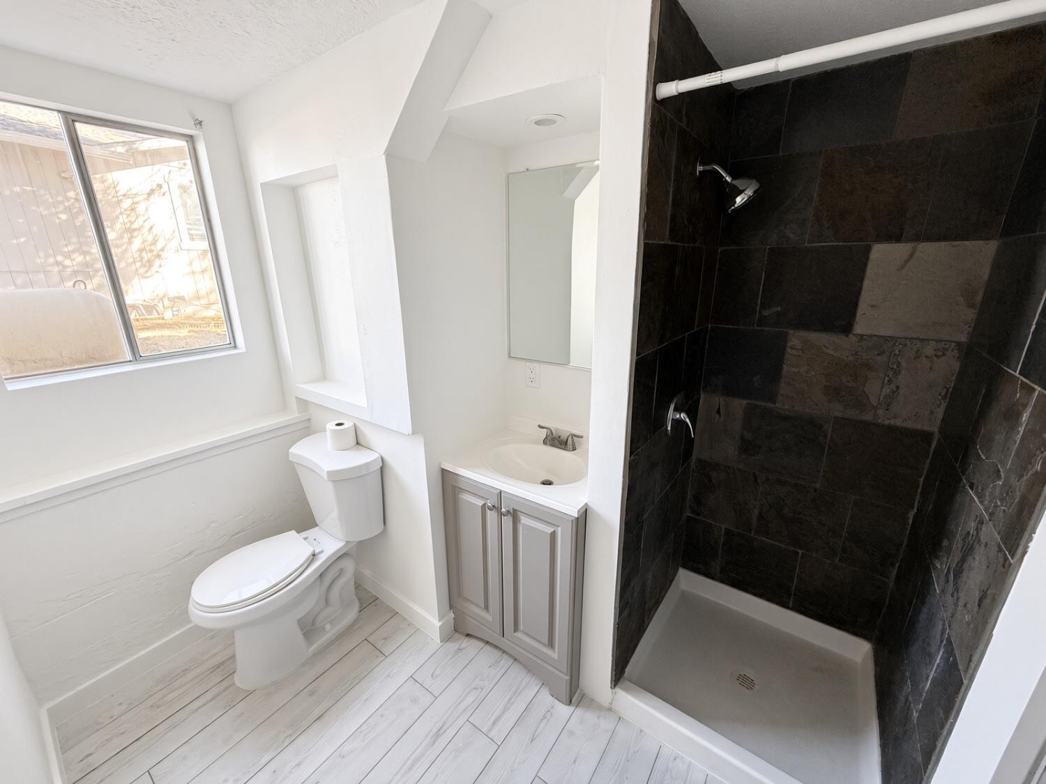 3589 Signal Hill Trl, Copperopolis, CA 95228