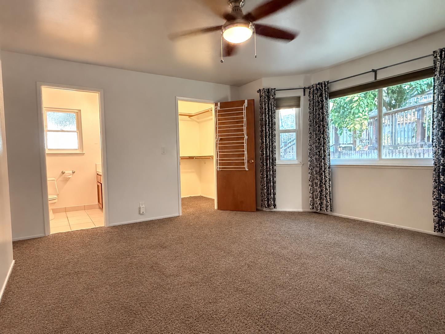 1235 River Bluff Dr, Oakdale, CA 95361