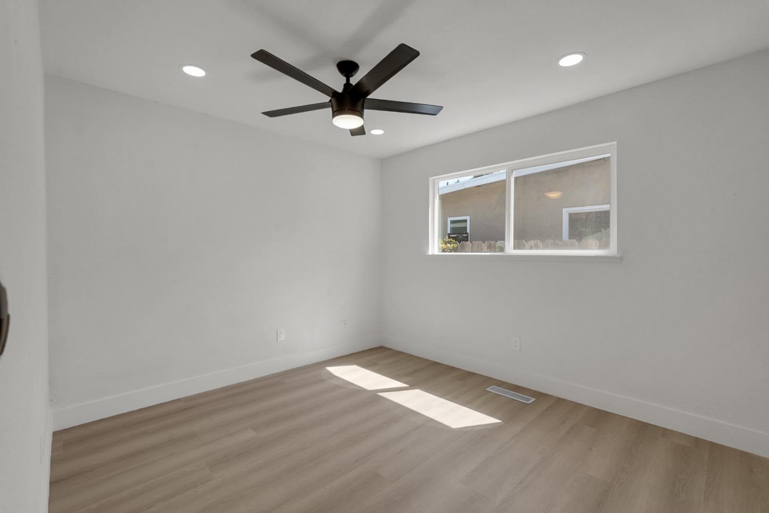 3420 Bridle Path Ln, Modesto, CA 95356