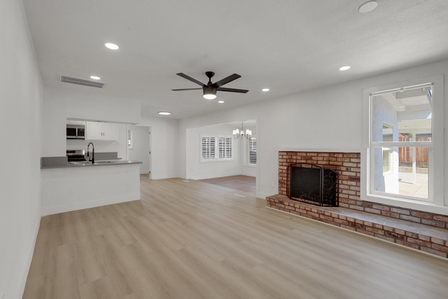 3420 Bridle Path Ln, Modesto, CA 95356