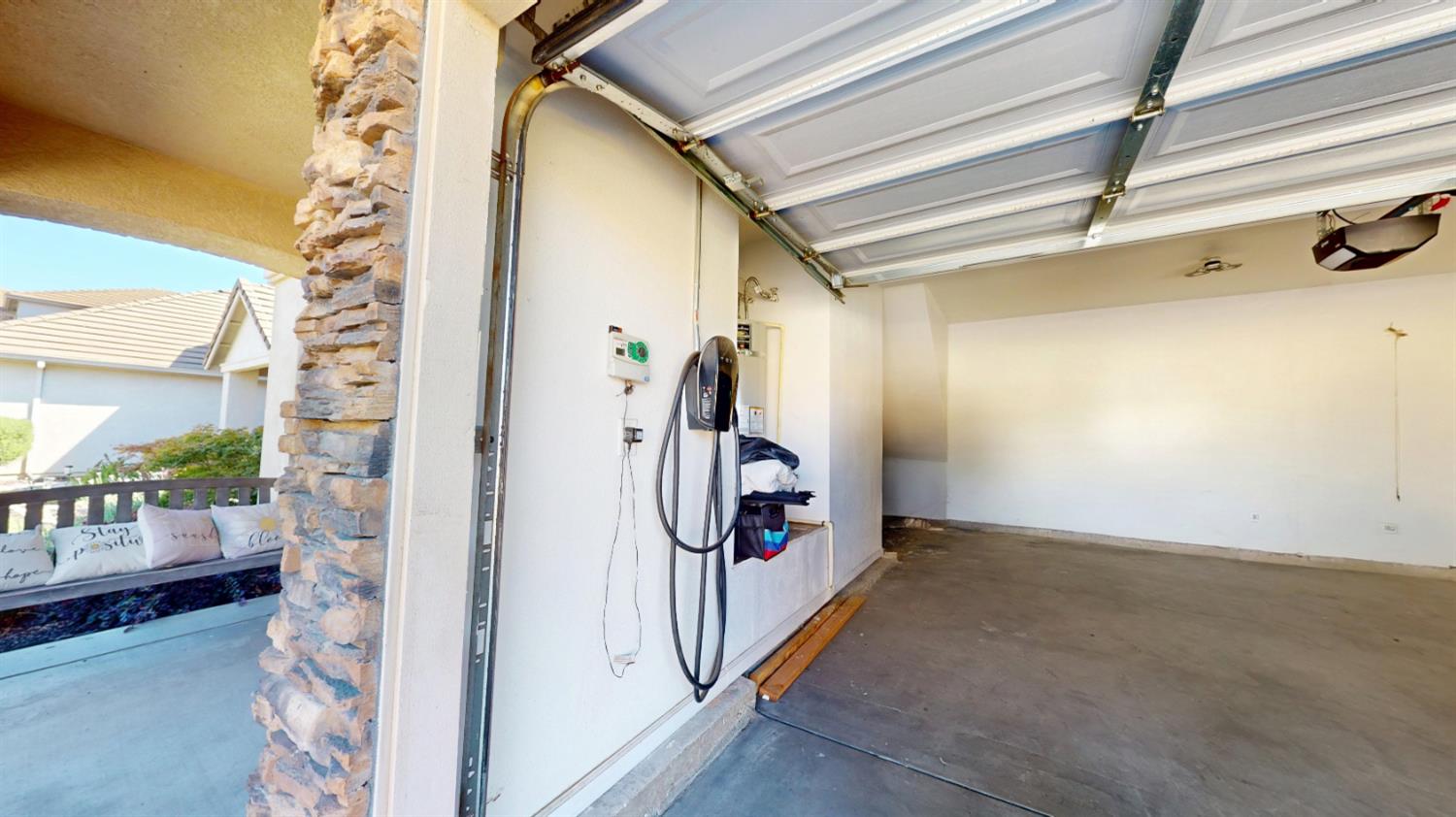 1816 Ville Franche Way, Modesto, CA 95356