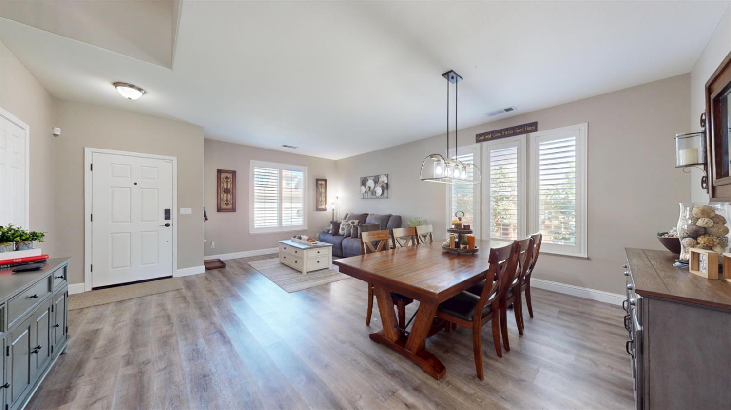 1816 Ville Franche Way, Modesto, CA 95356
