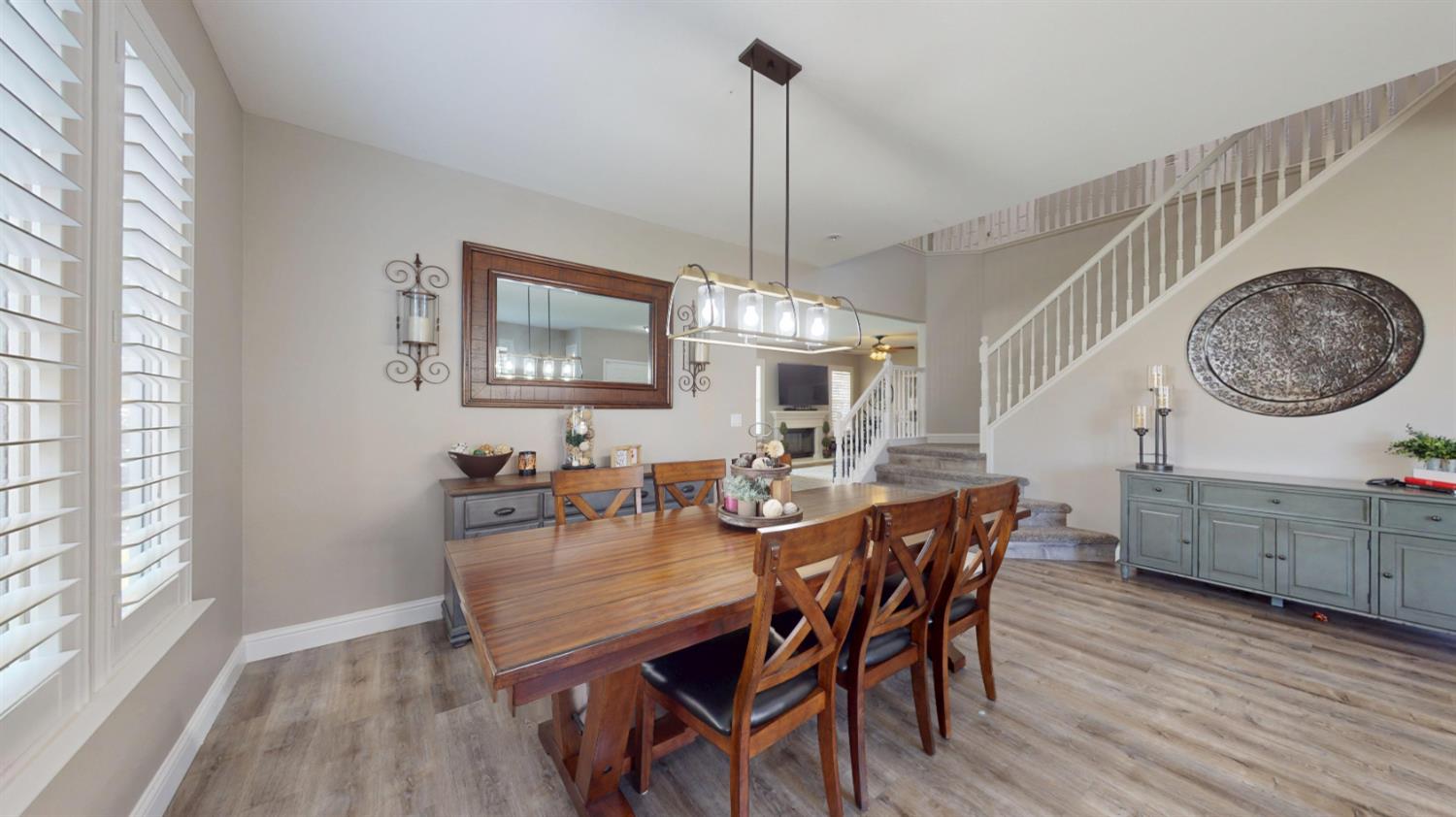 1816 Ville Franche Way, Modesto, CA 95356