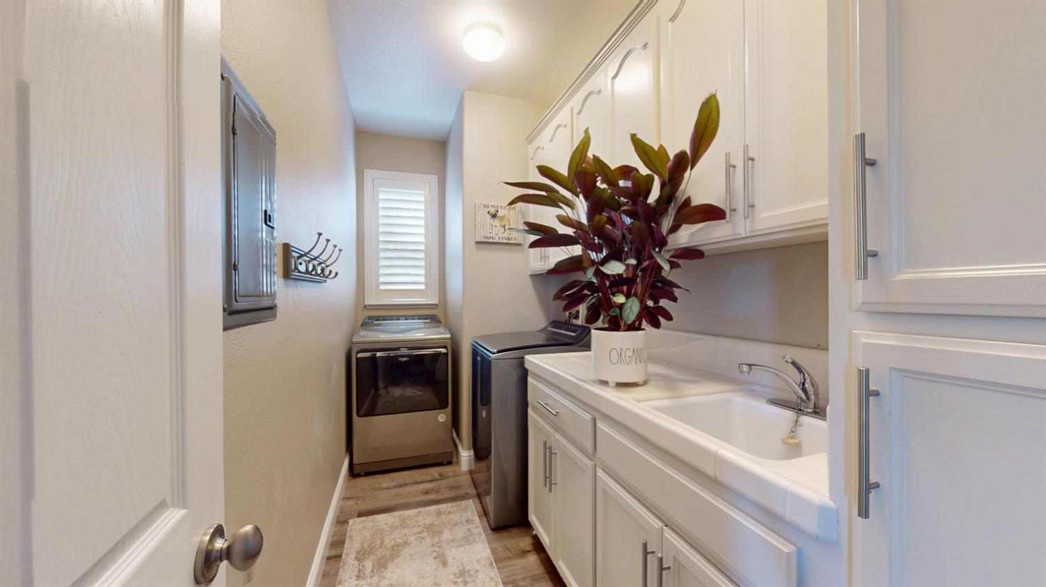 1816 Ville Franche Way, Modesto, CA 95356