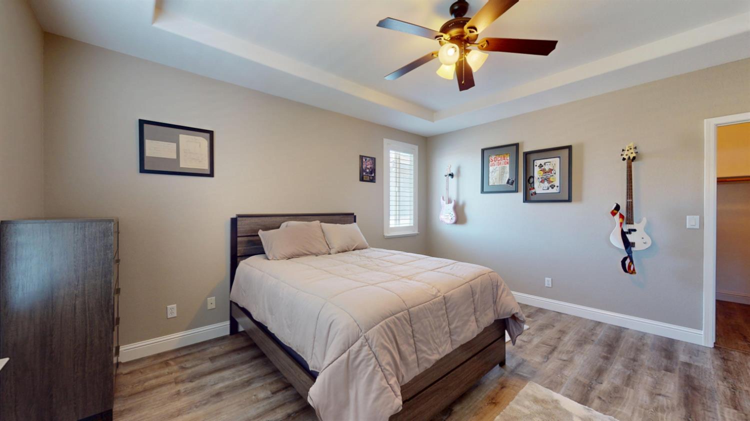1816 Ville Franche Way, Modesto, CA 95356