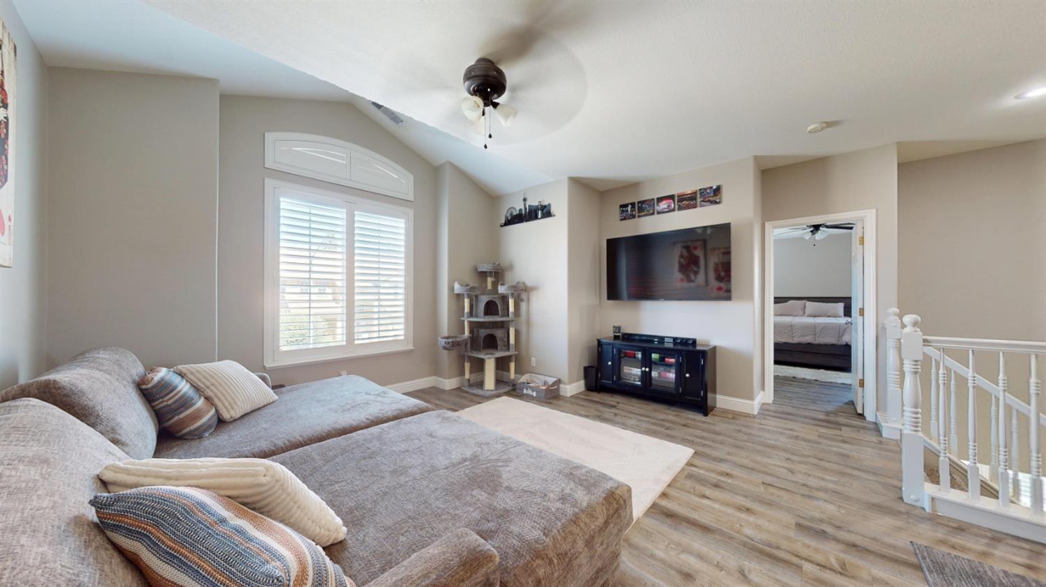 1816 Ville Franche Way, Modesto, CA 95356