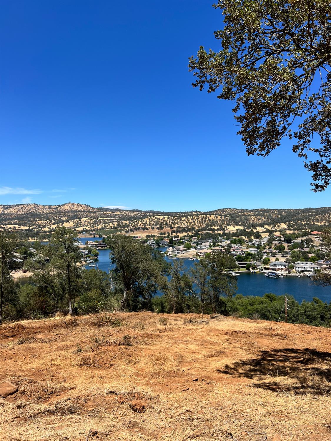 4860 Lakeshore Dr, Copperopolis, CA 95228