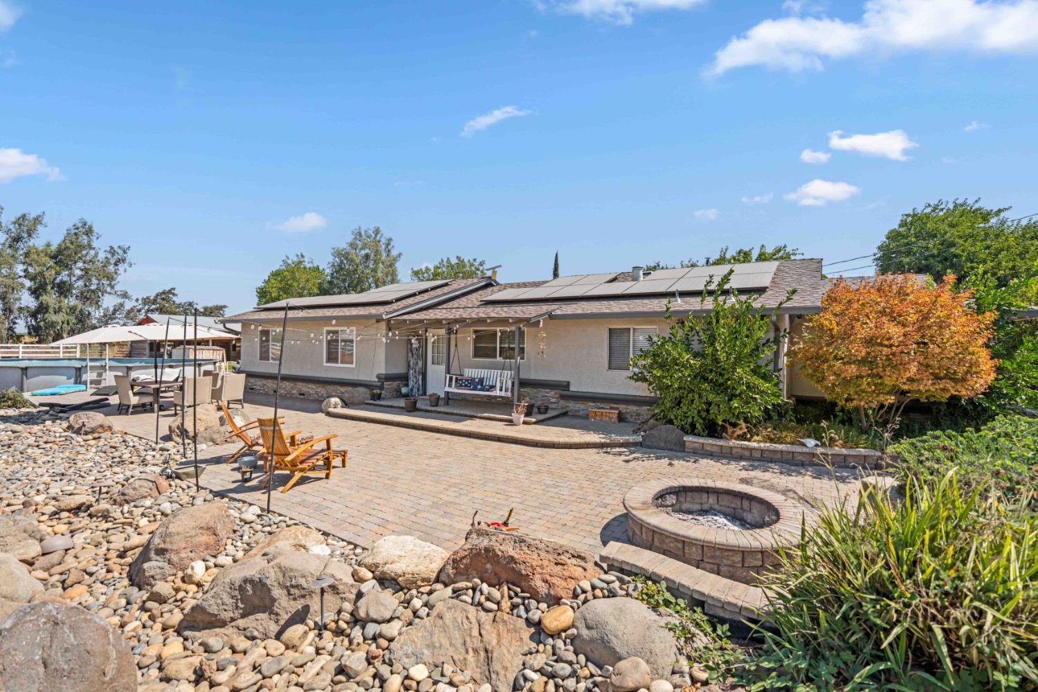 10419 Alvarado Rd, Oakdale, CA 95361