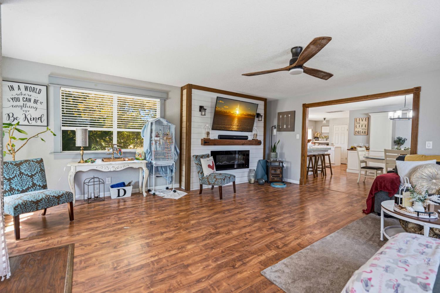 10419 Alvarado Rd, Oakdale, CA 95361