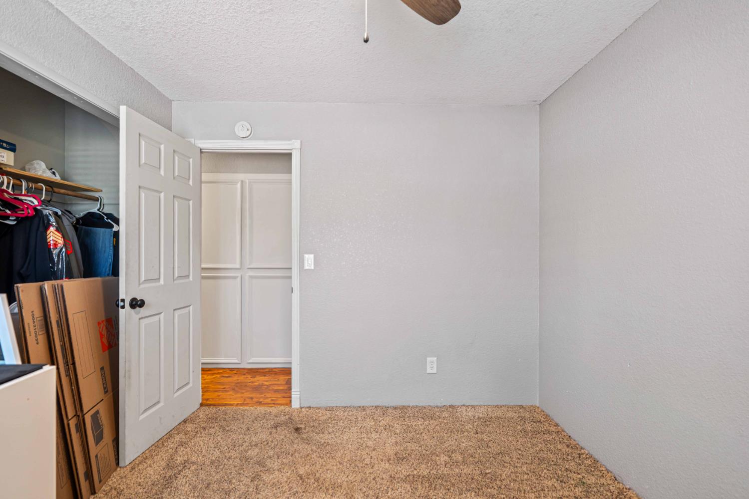 10419 Alvarado Rd, Oakdale, CA 95361