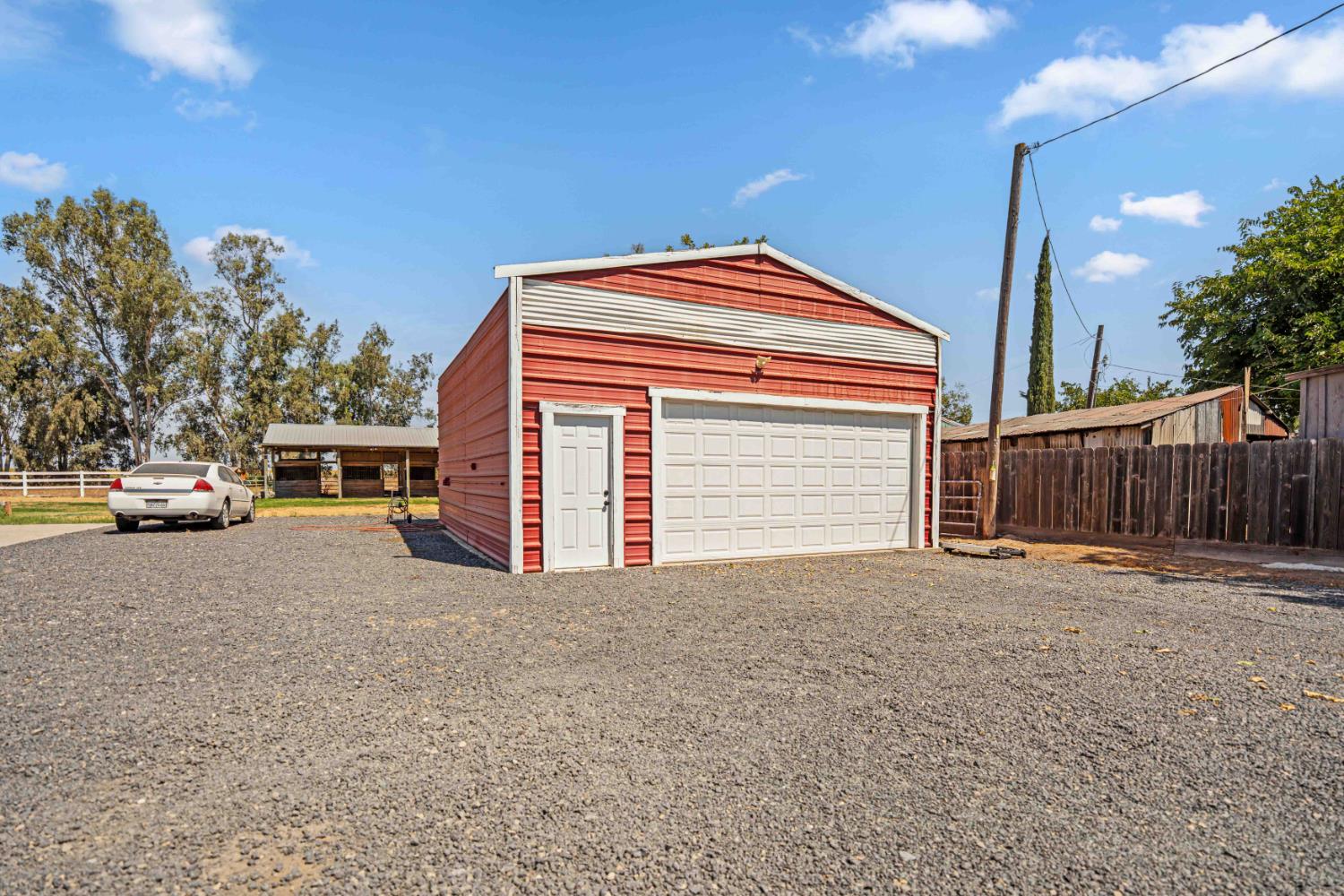 10419 Alvarado Rd, Oakdale, CA 95361