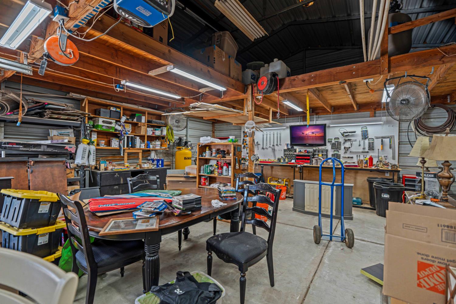 10419 Alvarado Rd, Oakdale, CA 95361