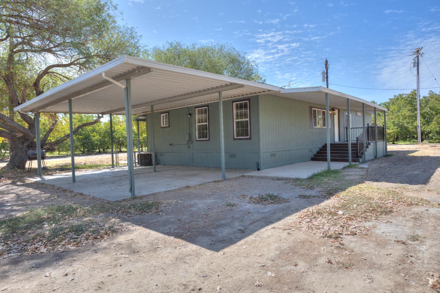 1507 Old Tim Bell Rd, Waterford, CA 95386