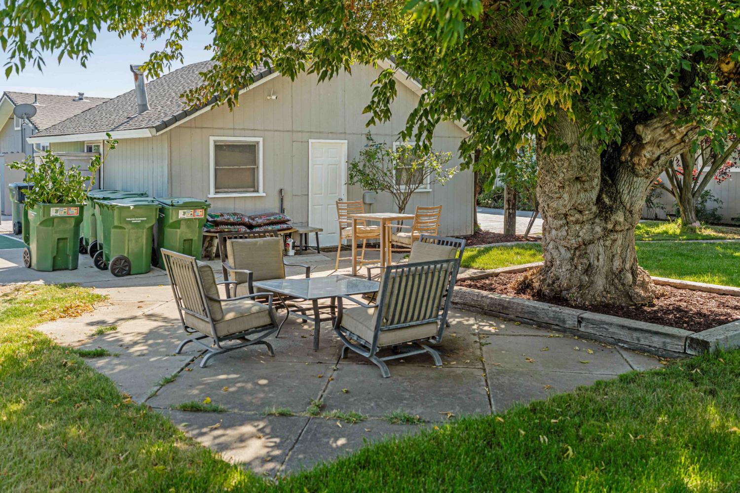 1206 Pauline Ave, Modesto, CA 95358