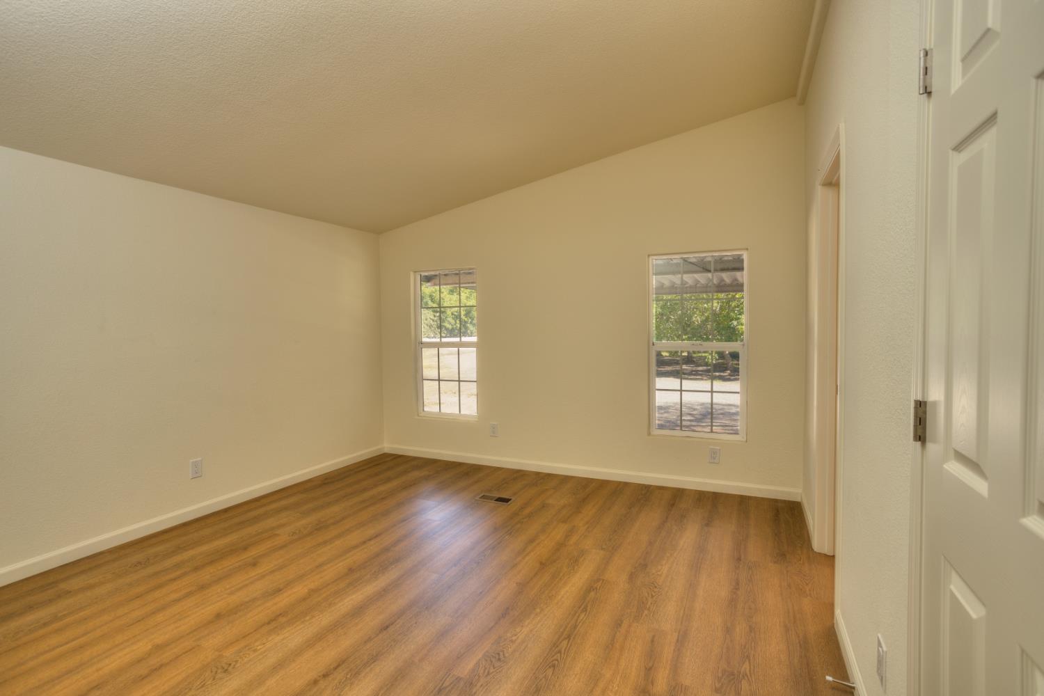 1507 Old Tim Bell Rd, Waterford, CA 95386
