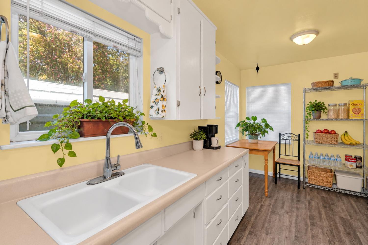 521 E Marshall, Turlock, CA 95380