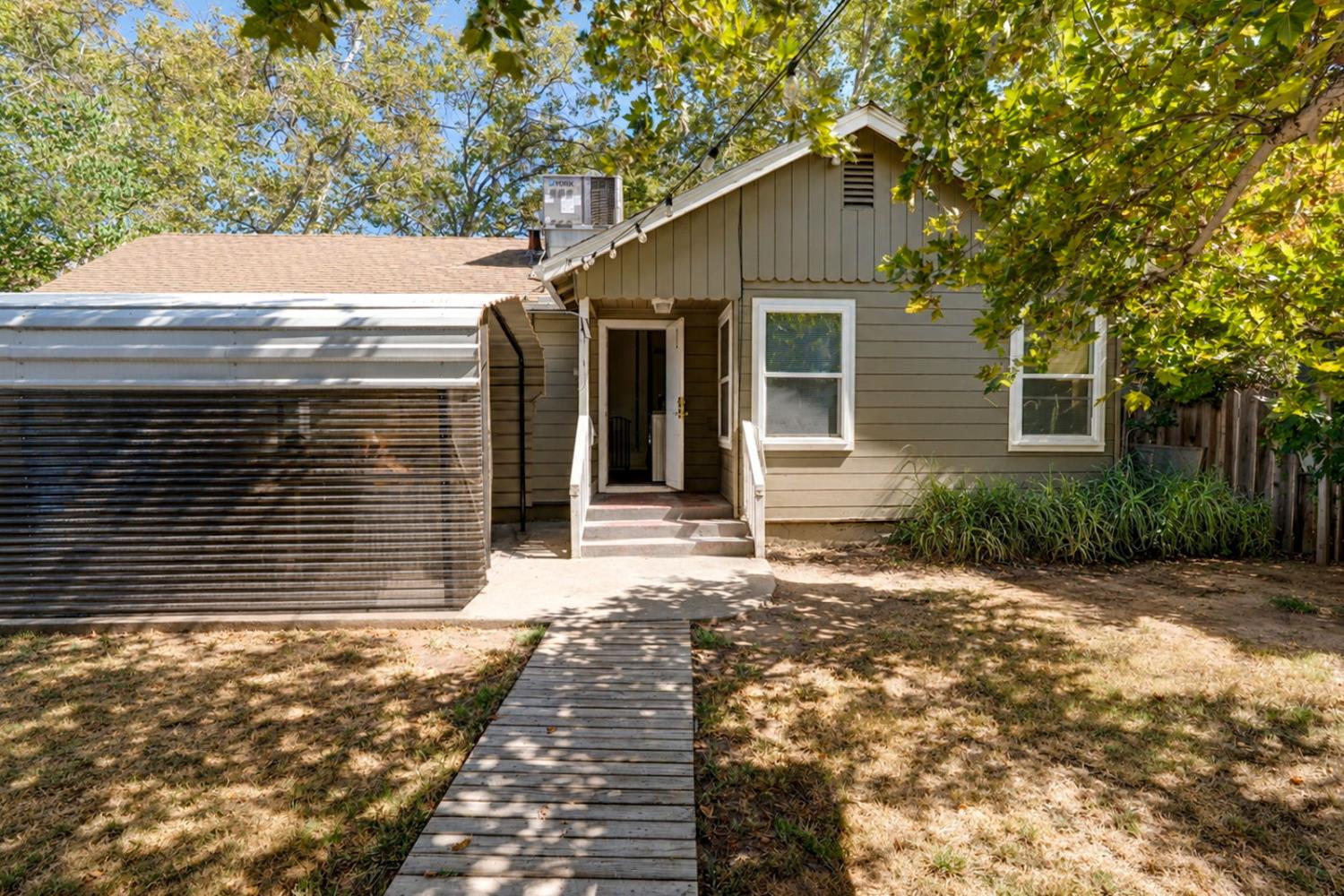 521 E Marshall, Turlock, CA 95380