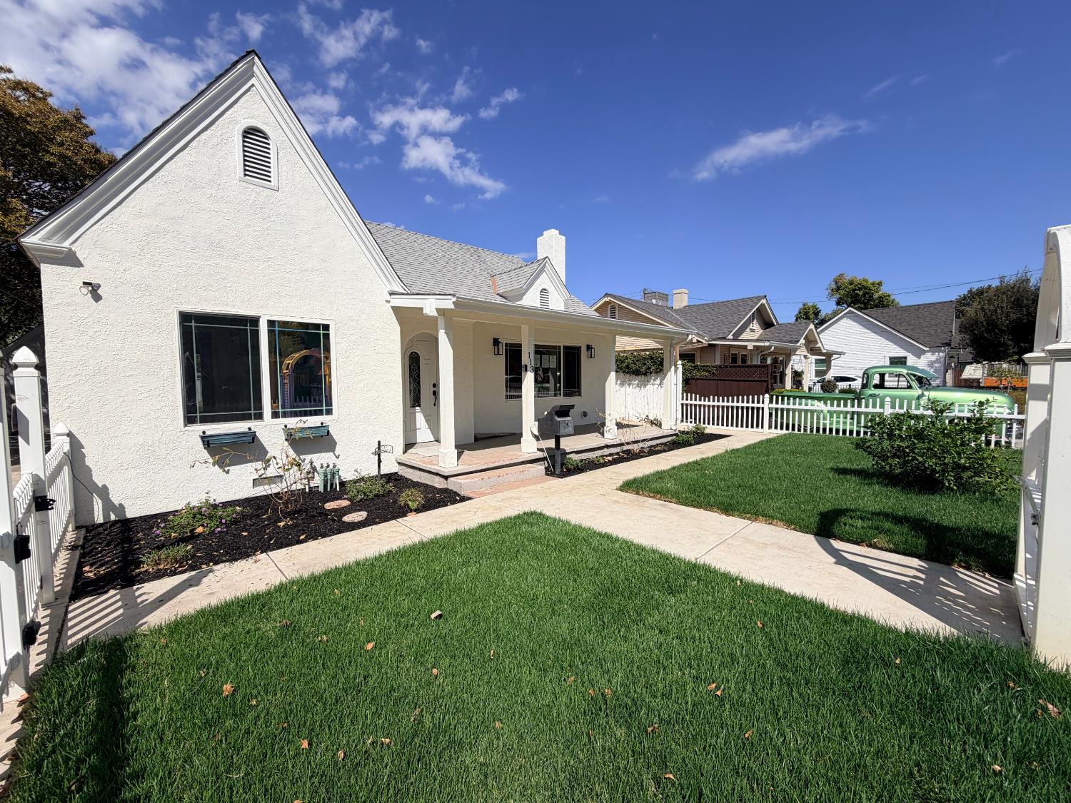 113 Walden St, Modesto, CA 95354