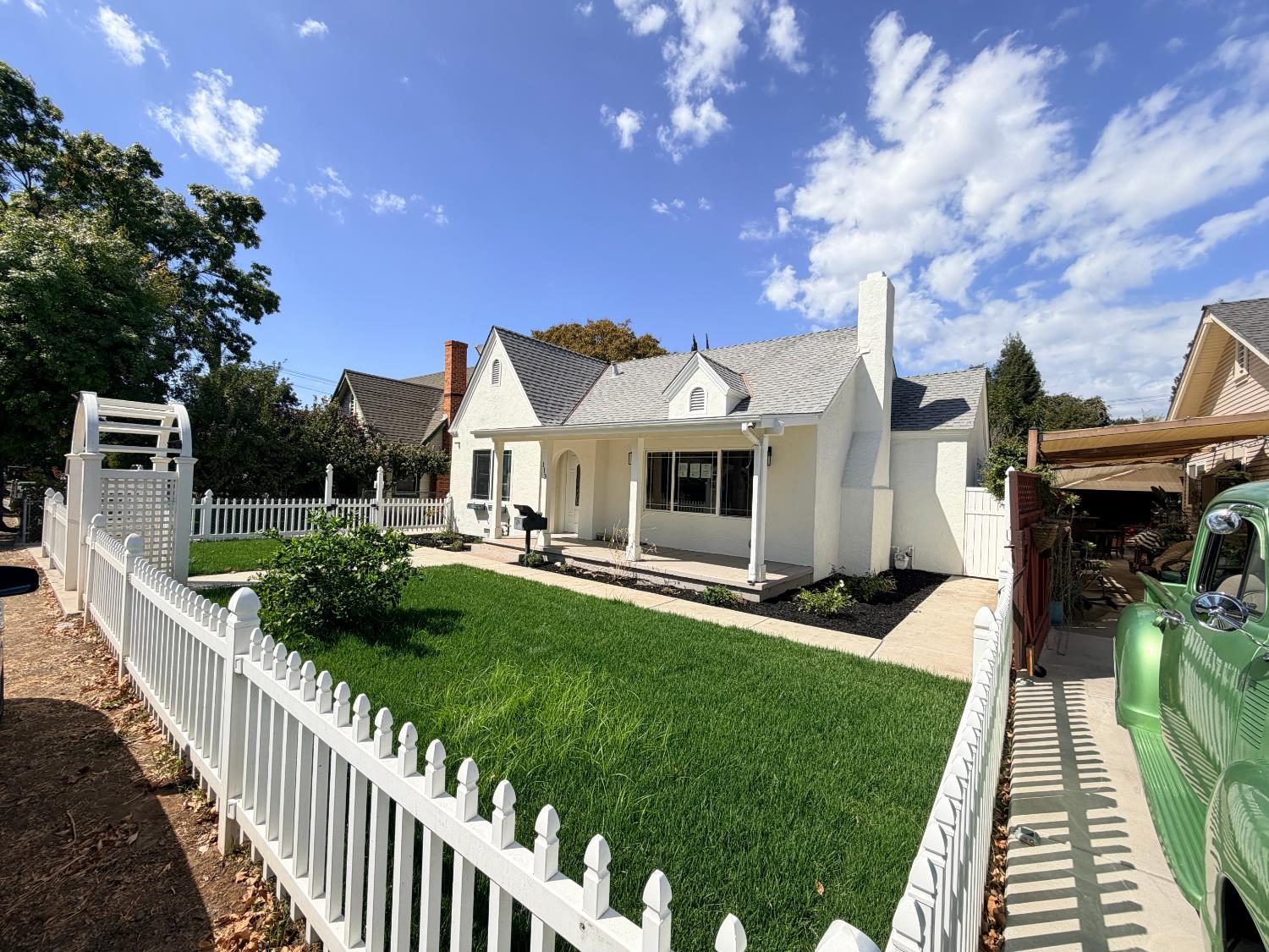 113 Walden St, Modesto, CA 95354