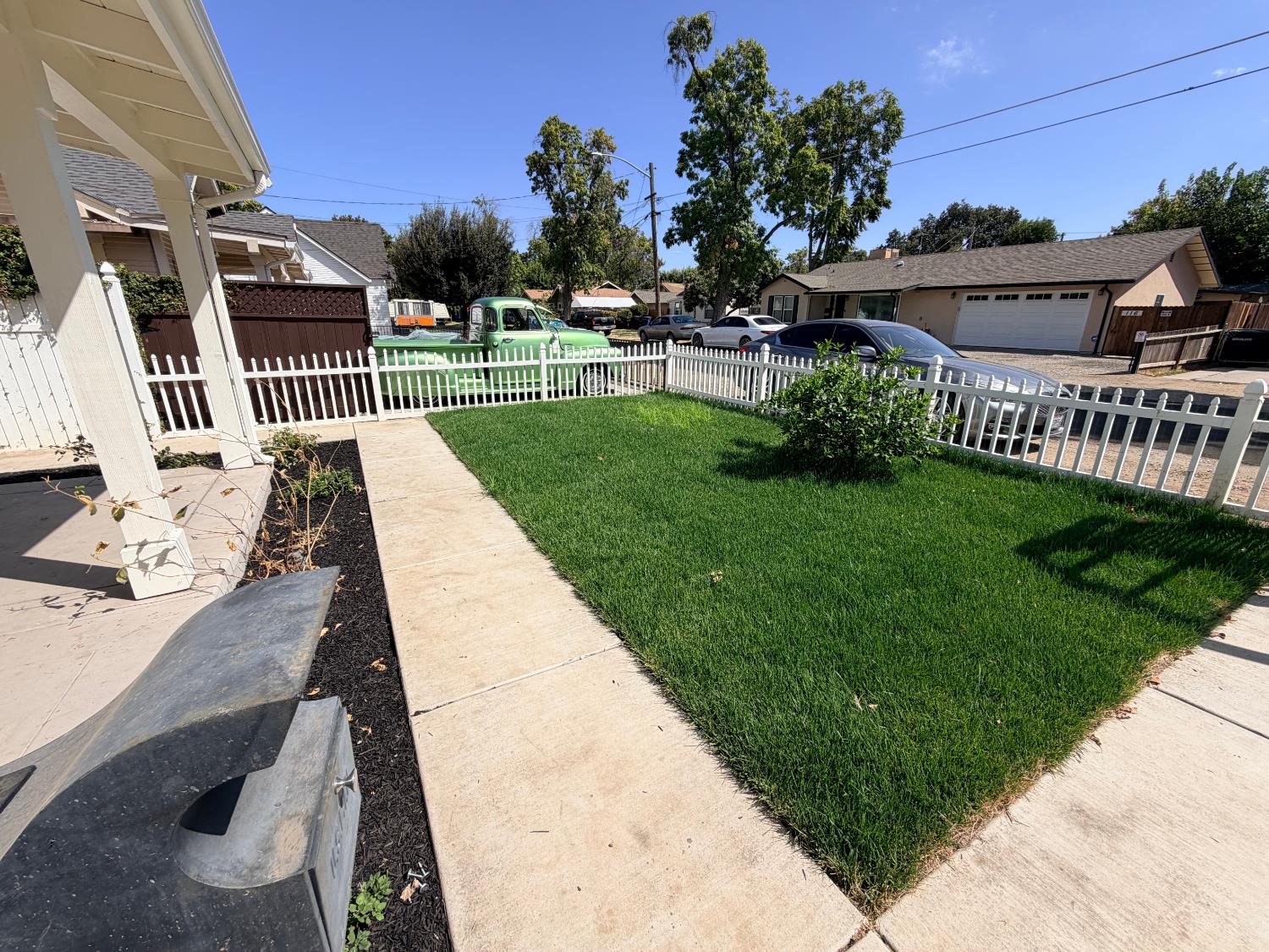 113 Walden St, Modesto, CA 95354