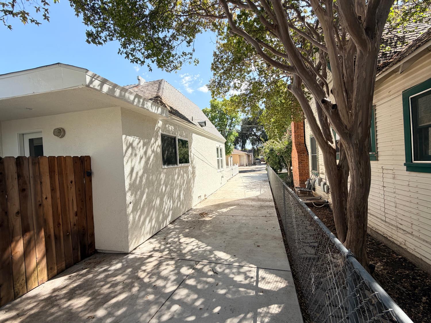 113 Walden St, Modesto, CA 95354