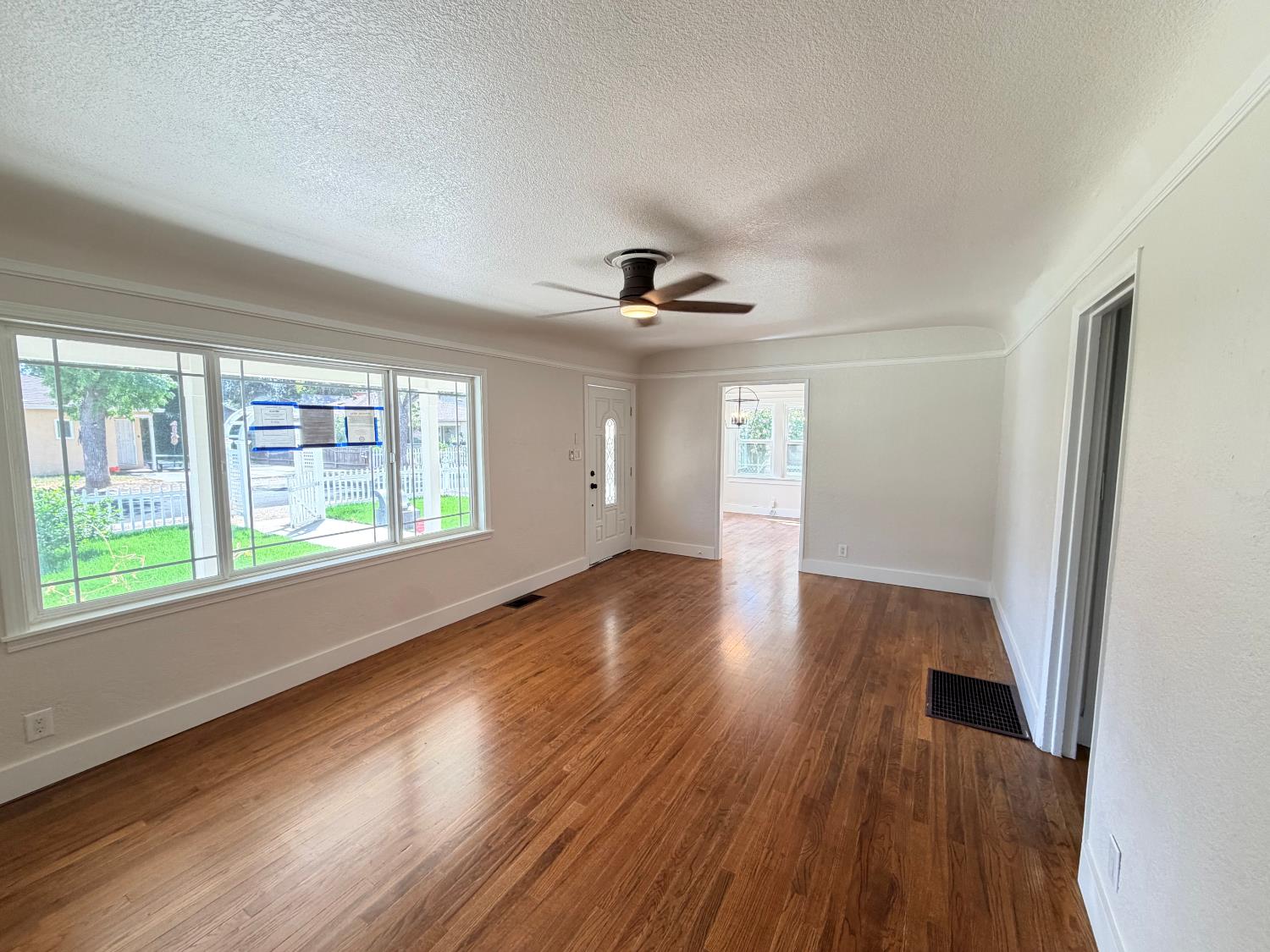 113 Walden St, Modesto, CA 95354