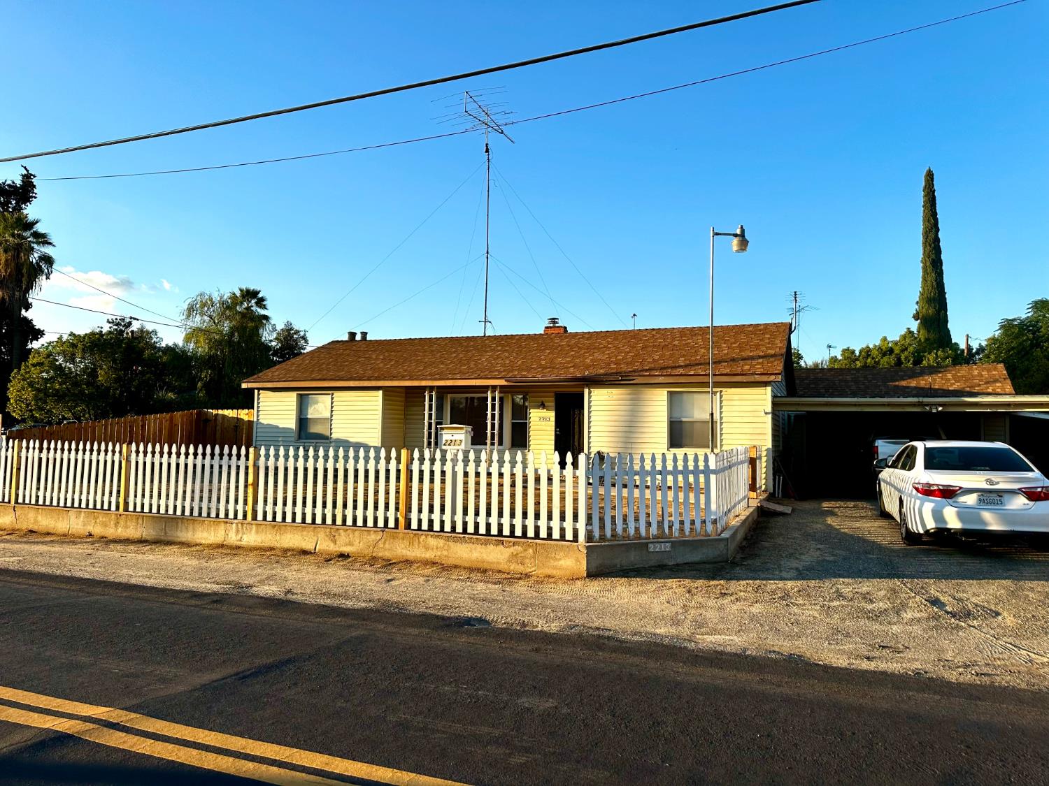 2213 River Rd, Modesto, CA 95351