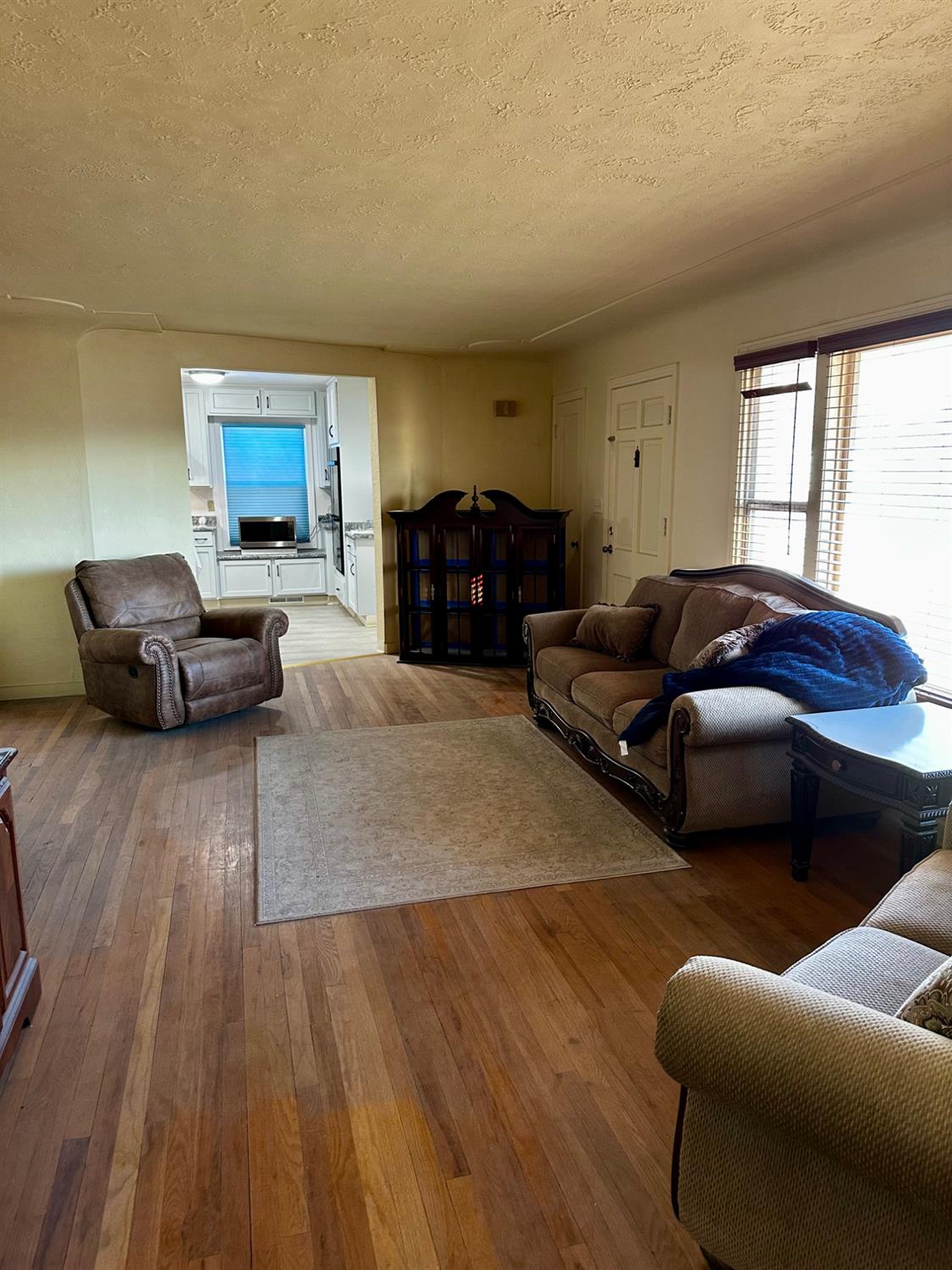 2213 River Rd, Modesto, CA 95351