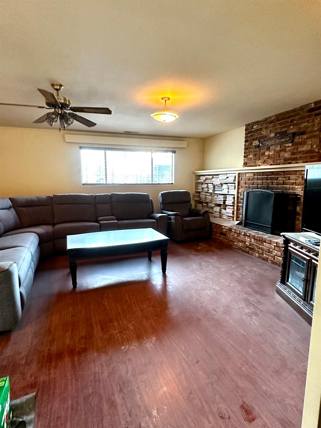 2213 River Rd, Modesto, CA 95351
