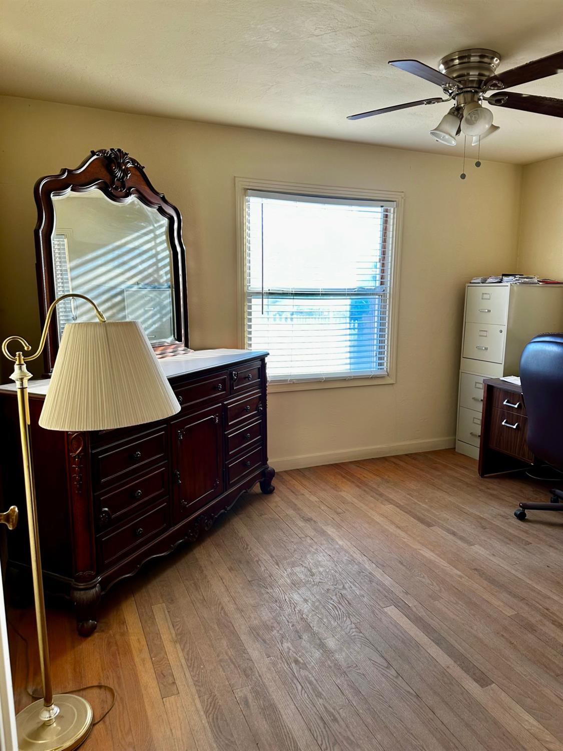 2213 River Rd, Modesto, CA 95351