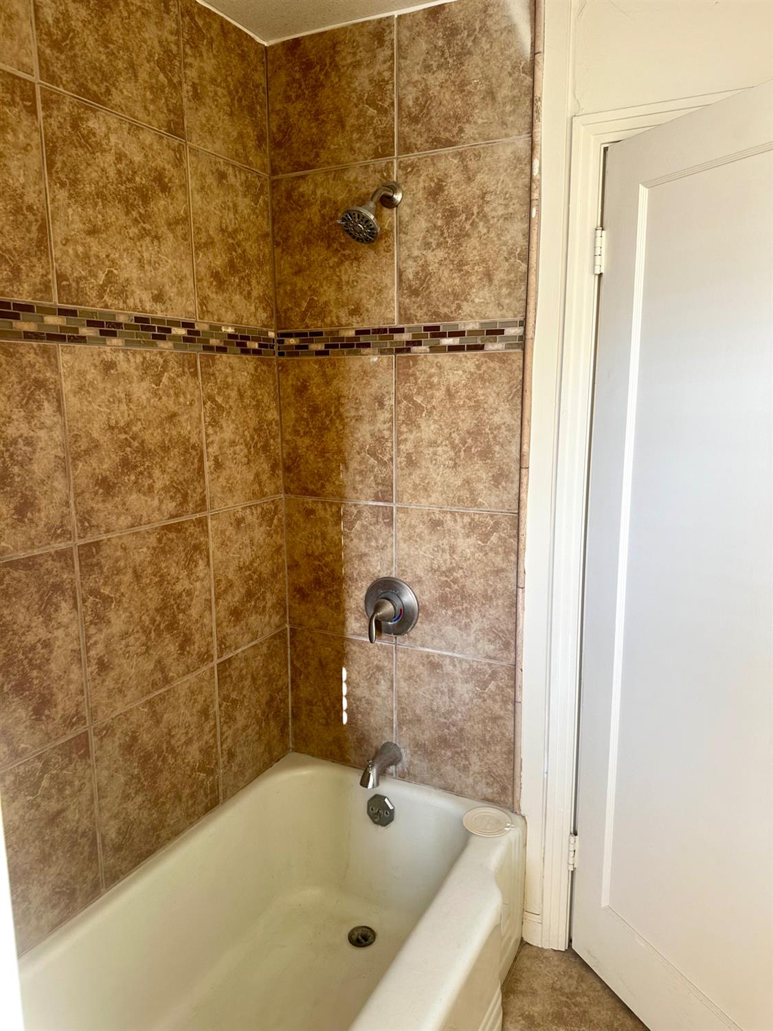 2213 River Rd, Modesto, CA 95351