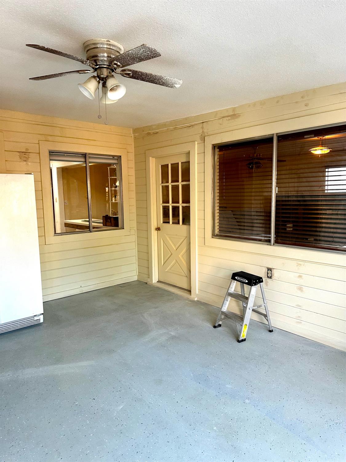 2213 River Rd, Modesto, CA 95351
