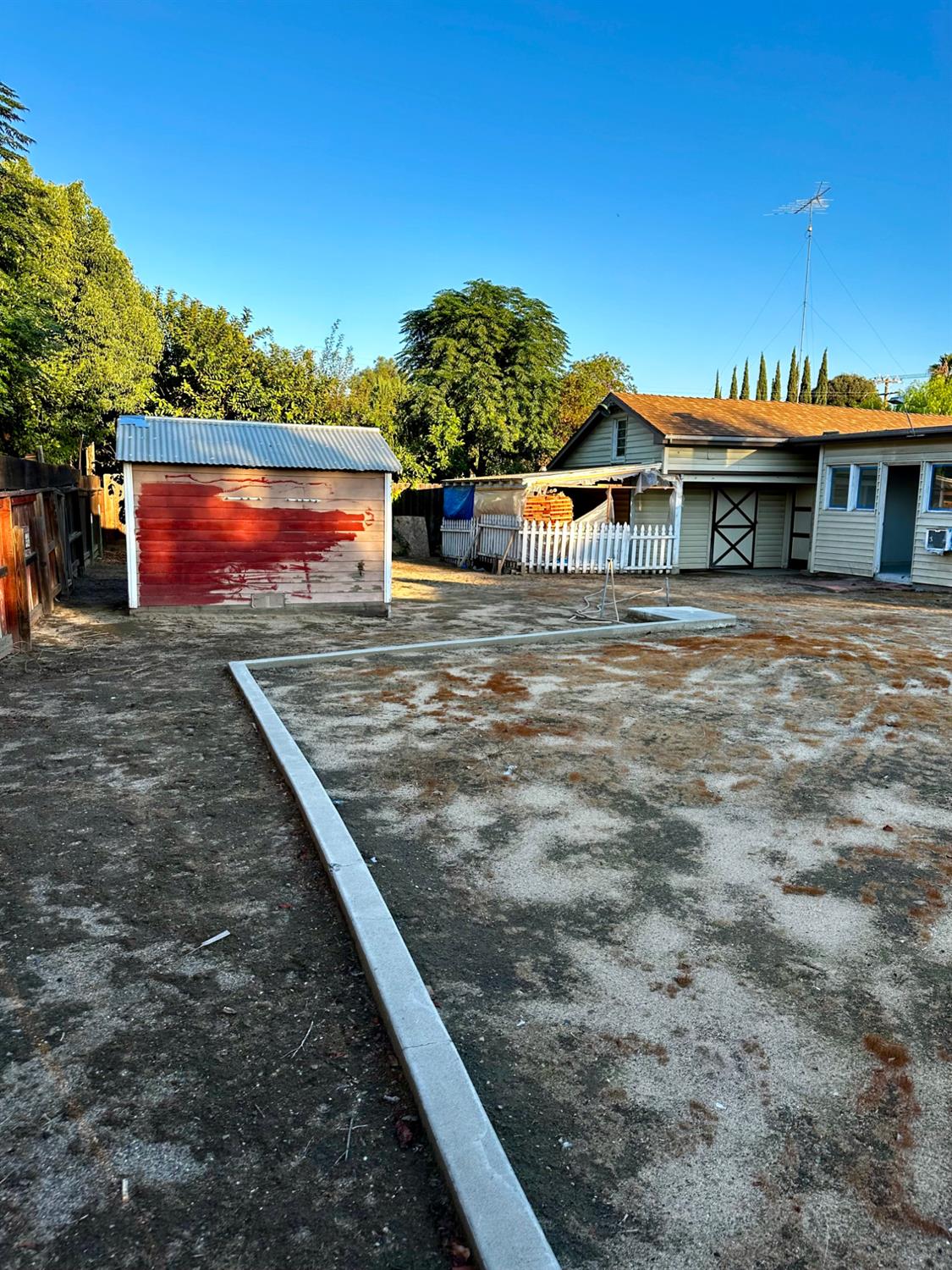 2213 River Rd, Modesto, CA 95351