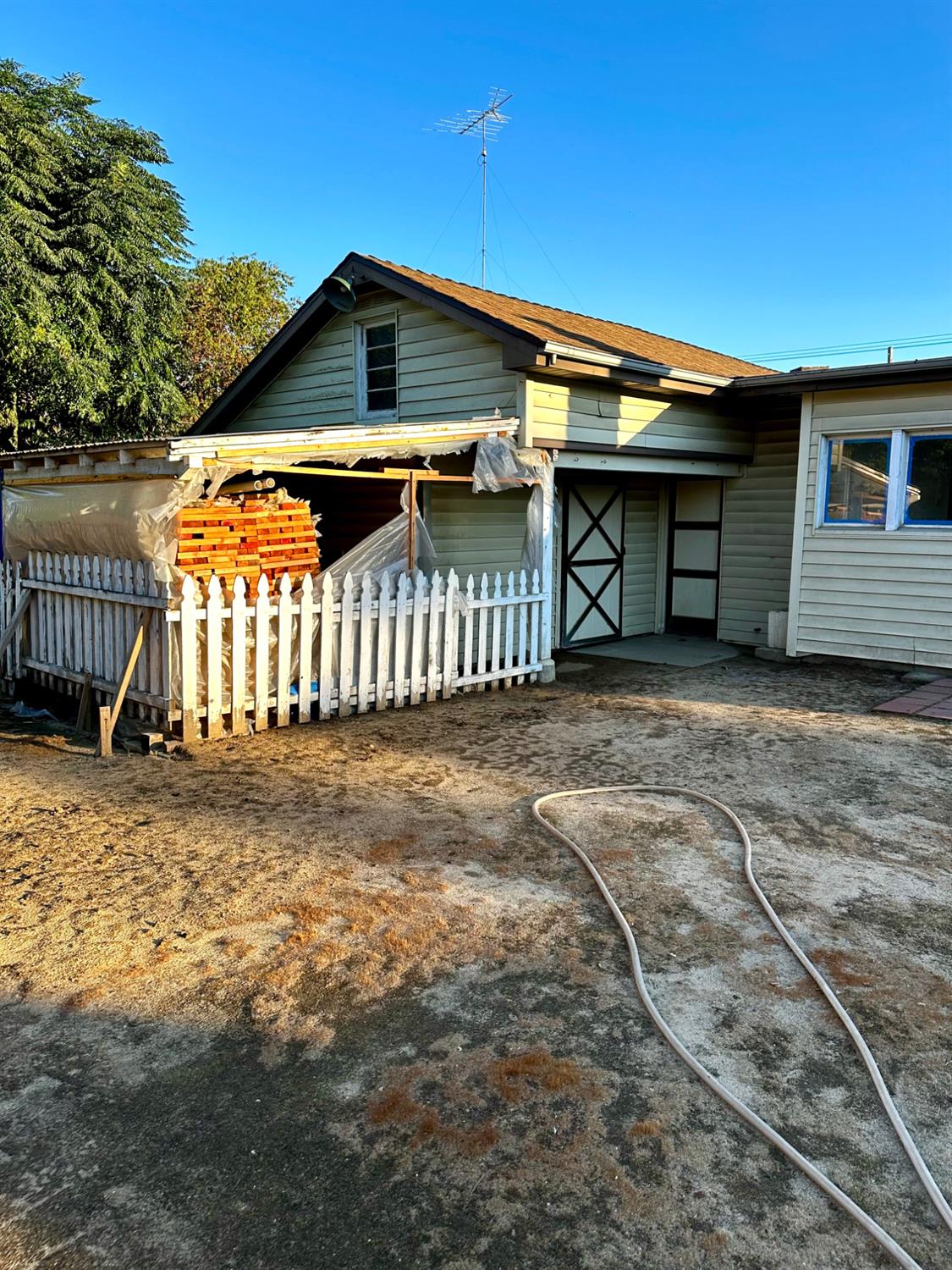 2213 River Rd, Modesto, CA 95351