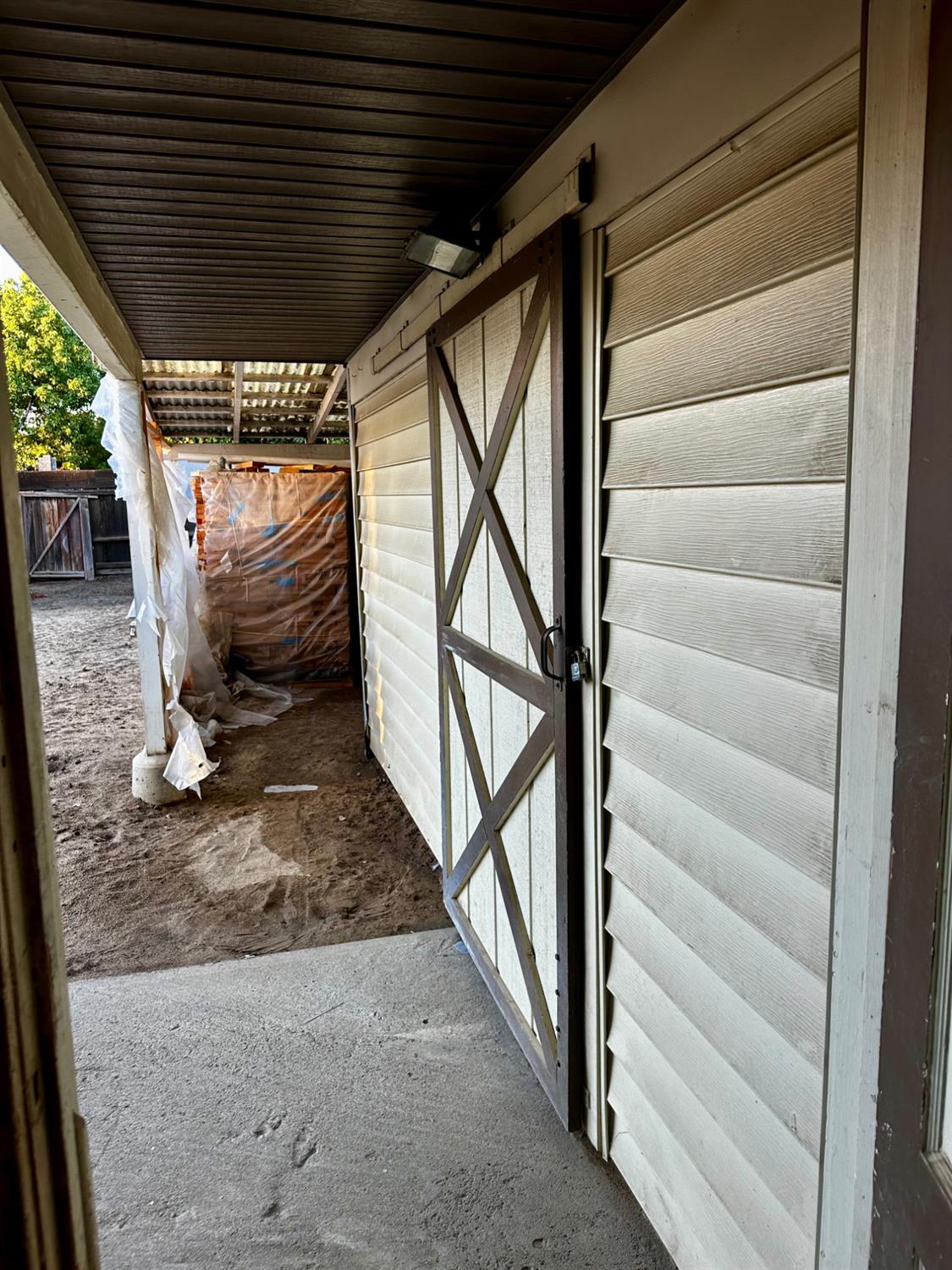 2213 River Rd, Modesto, CA 95351